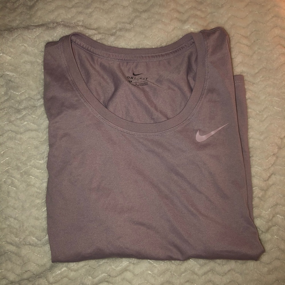 NIKE DRI-FIT LONG SLEEVE | SIZE: M